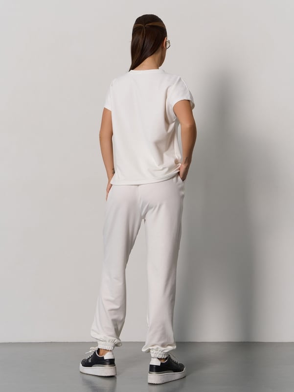 Milky pantsuit with a T-shirt -sku 15057