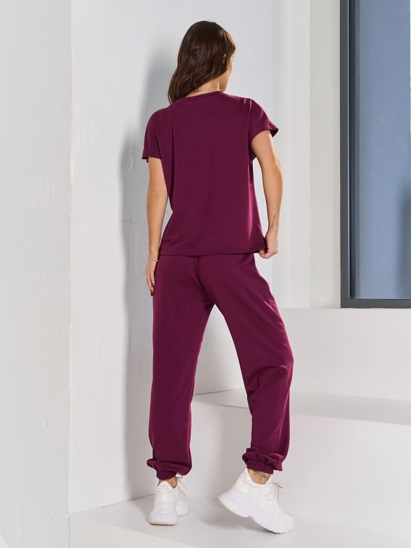 Burgundy pantsuit with a T-shirt -sku 15057