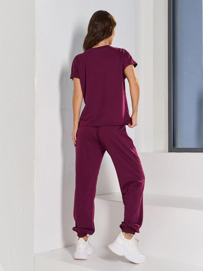 Burgundy pantsuit with a T-shirt -sku 15057