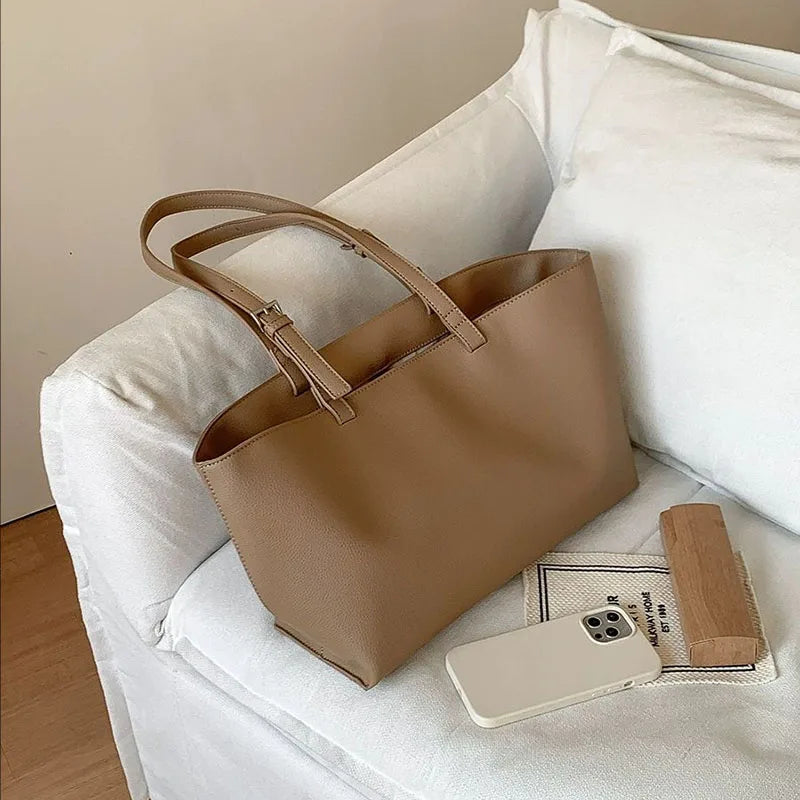 Formeki Tote  Large Capacity Fashion Handbag
