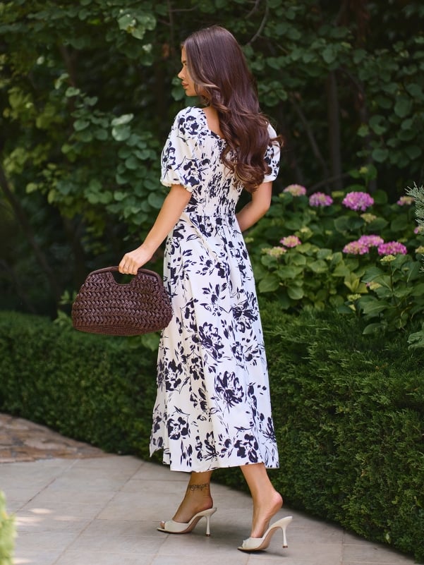White retro dress with slit